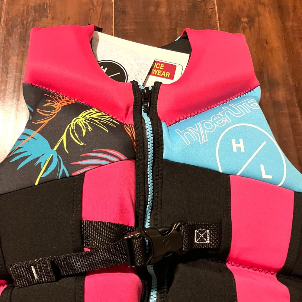 Hyperlite Youth Life Vest - Picture 2 of 6